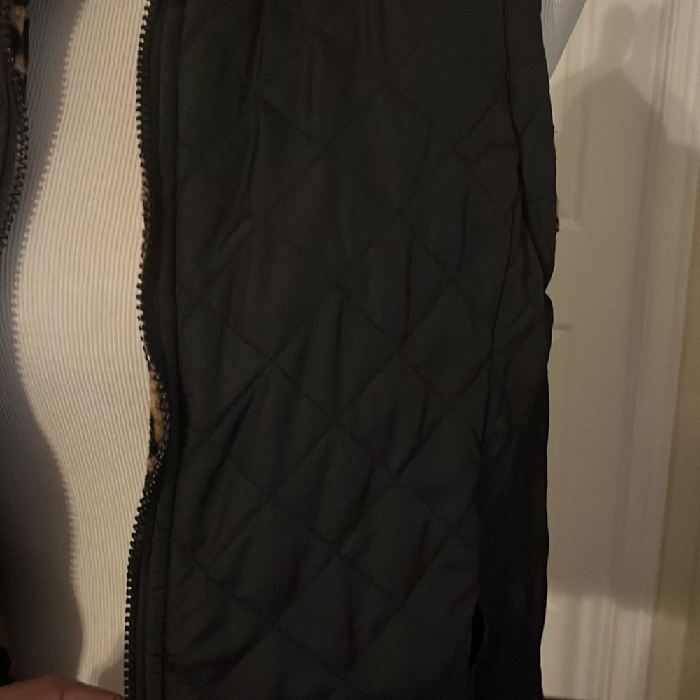 Reversible Puffer - Picture 2 of 6